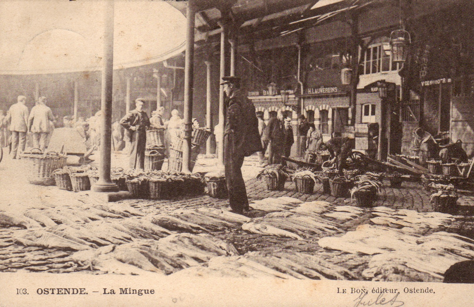 Mercado de pescado La Mingue.